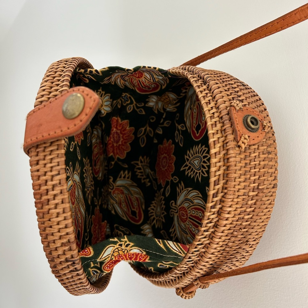 Round Woven Rattan Tan Crossbody Bag - Picture 6 of 6